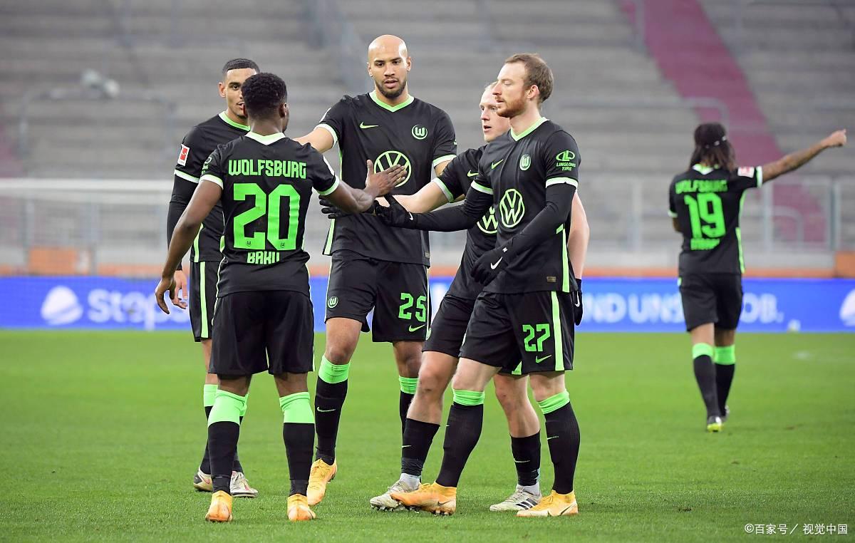 包含沃尔夫斯堡险胜对手，保持不败记录的词条