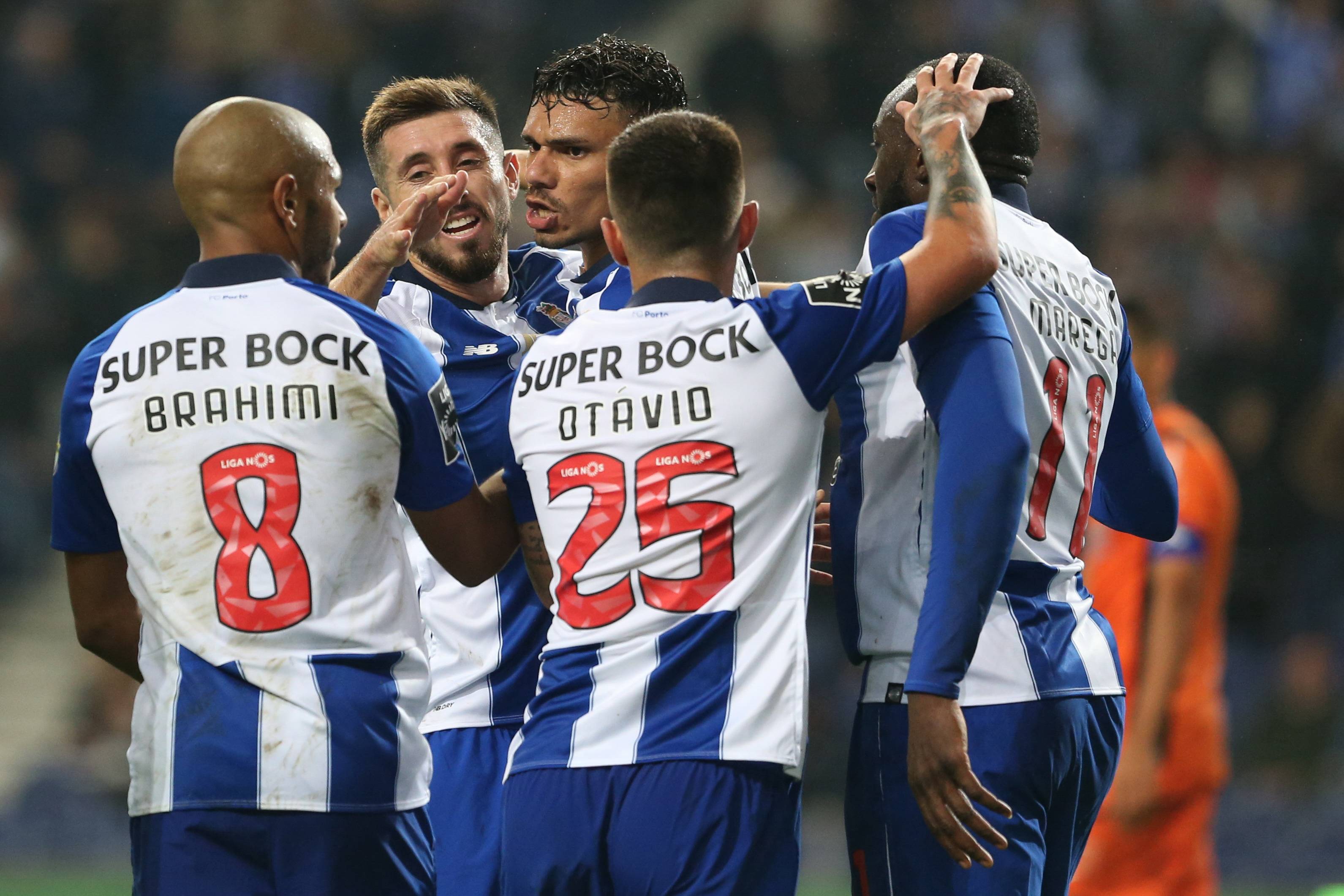 葡萄牙国家队在比赛中实力横扫对手