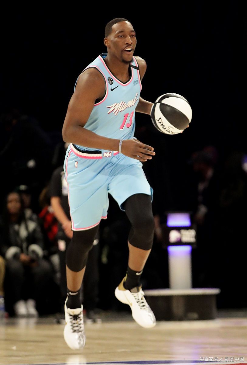 im电竞下载-包含精彩一幕接连上演，球员们用实力征服观众的词条