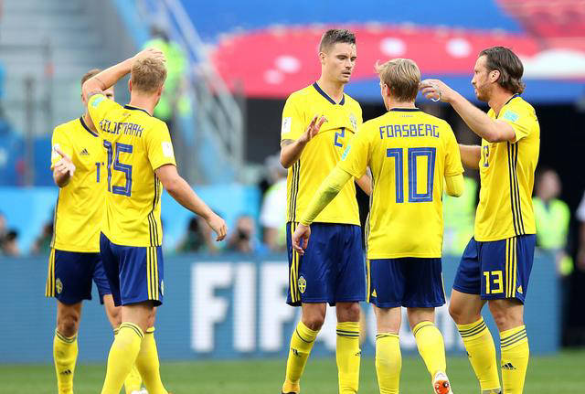 包含斯洛伐克队磨合阵容，备战欧洲杯预选赛的词条