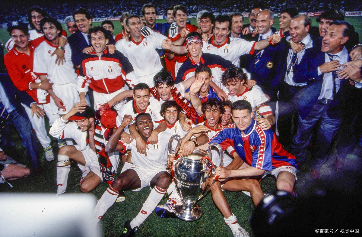 巴塞罗那对阵里昂，角逐激烈