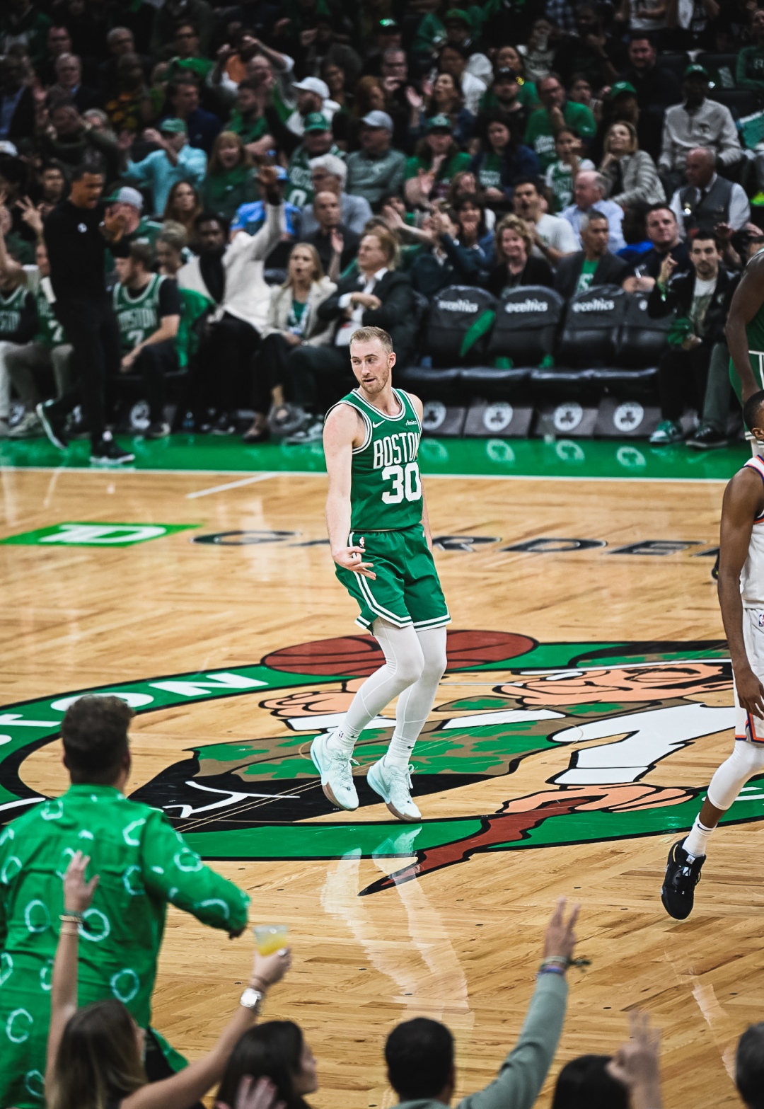 魔术队总教练火力全开，主场战胜凯尔特人队