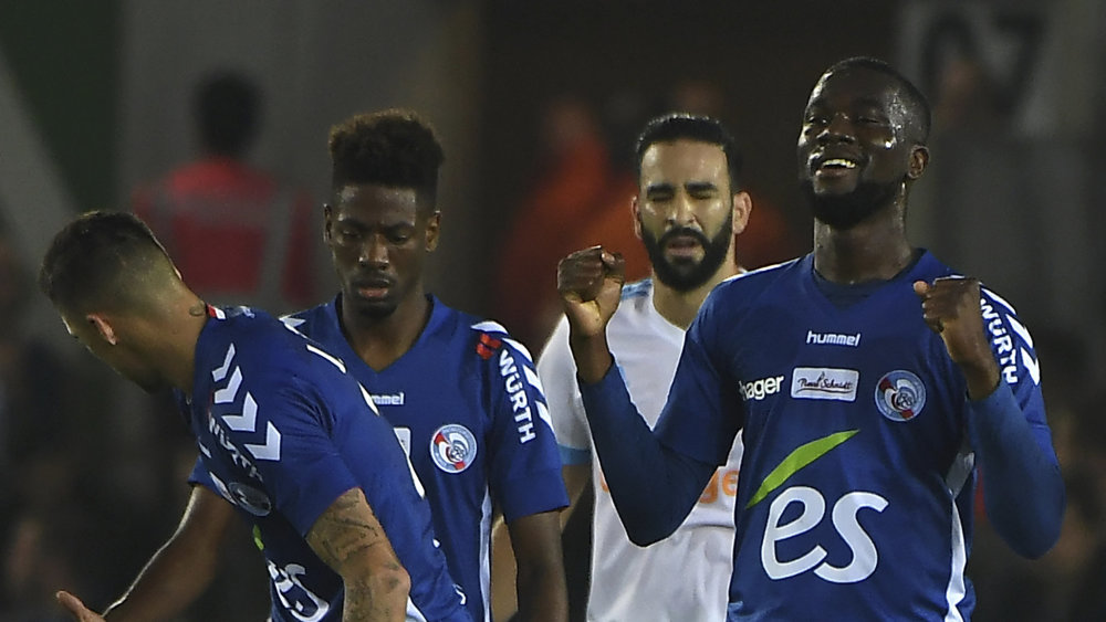 瓦朗谢纳球员集训备战下轮比赛