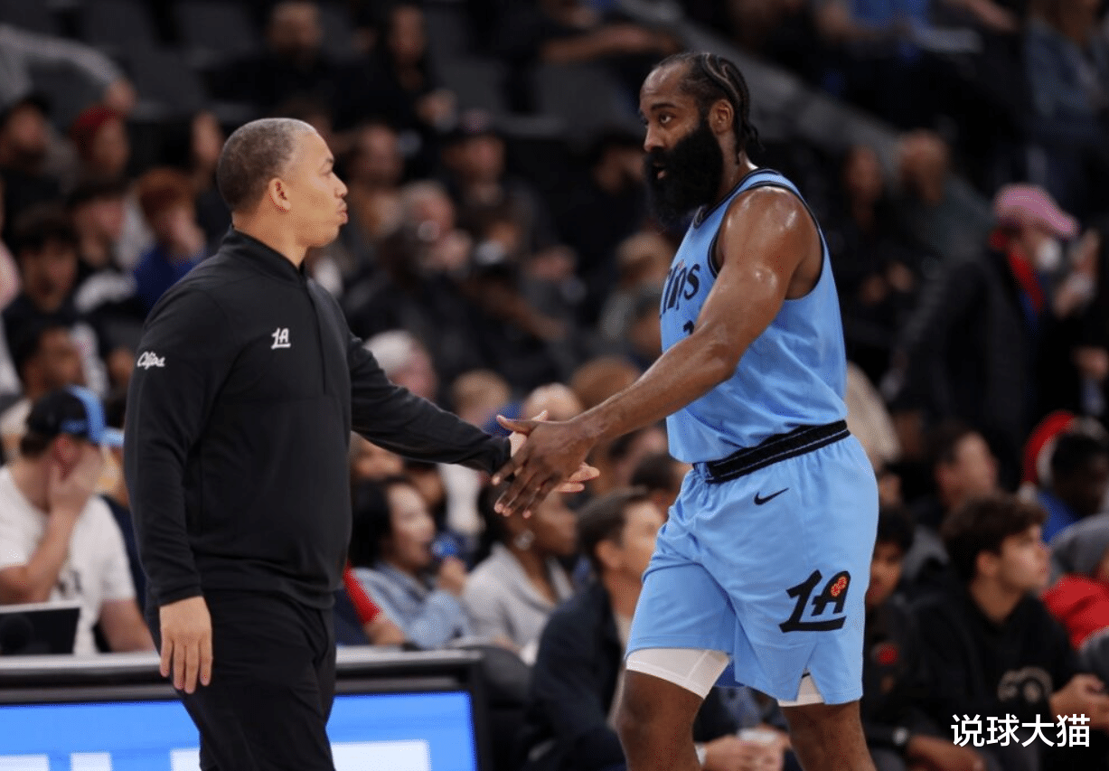 im电游平台-老詹带队大胜勇士祝贺哈登拿MVP的简单介绍