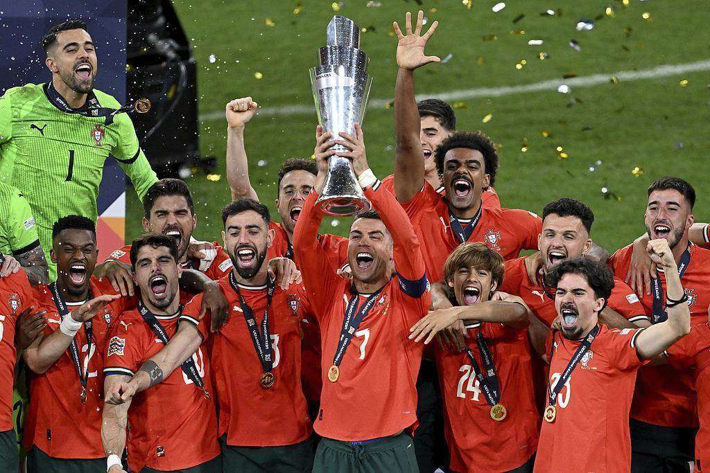 -葡萄牙队在比赛中发挥出色，取得惊人的胜利