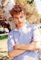 莱昂特穆亚连阴着胜是符的呢