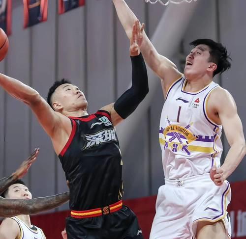 黑马球队奋力角逐，实力不容小觑