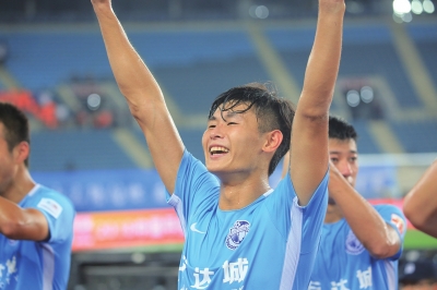 大连一方壮行，扬眉吐气获胜