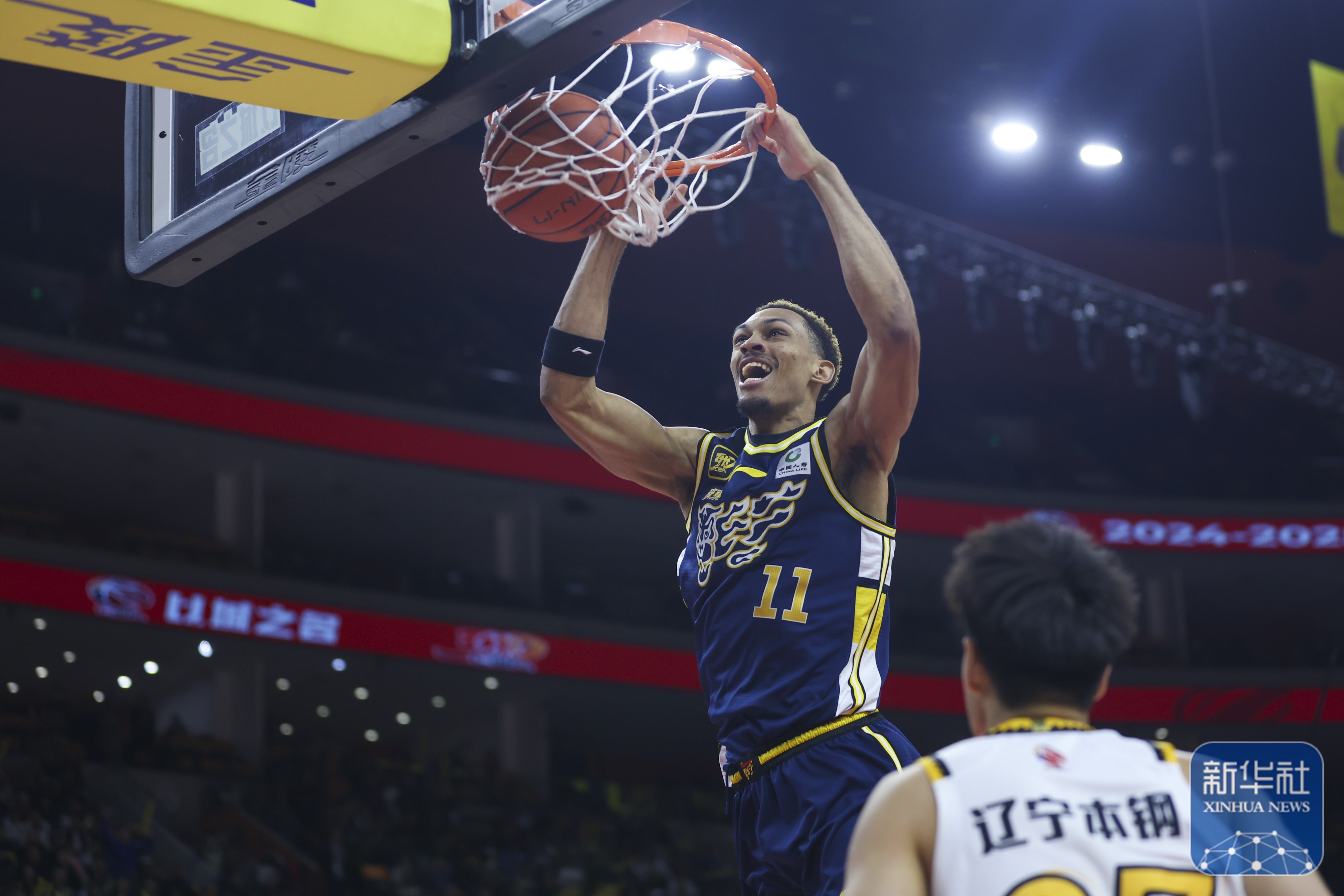 辽宁男篮再战广东队，再掀篮球激情