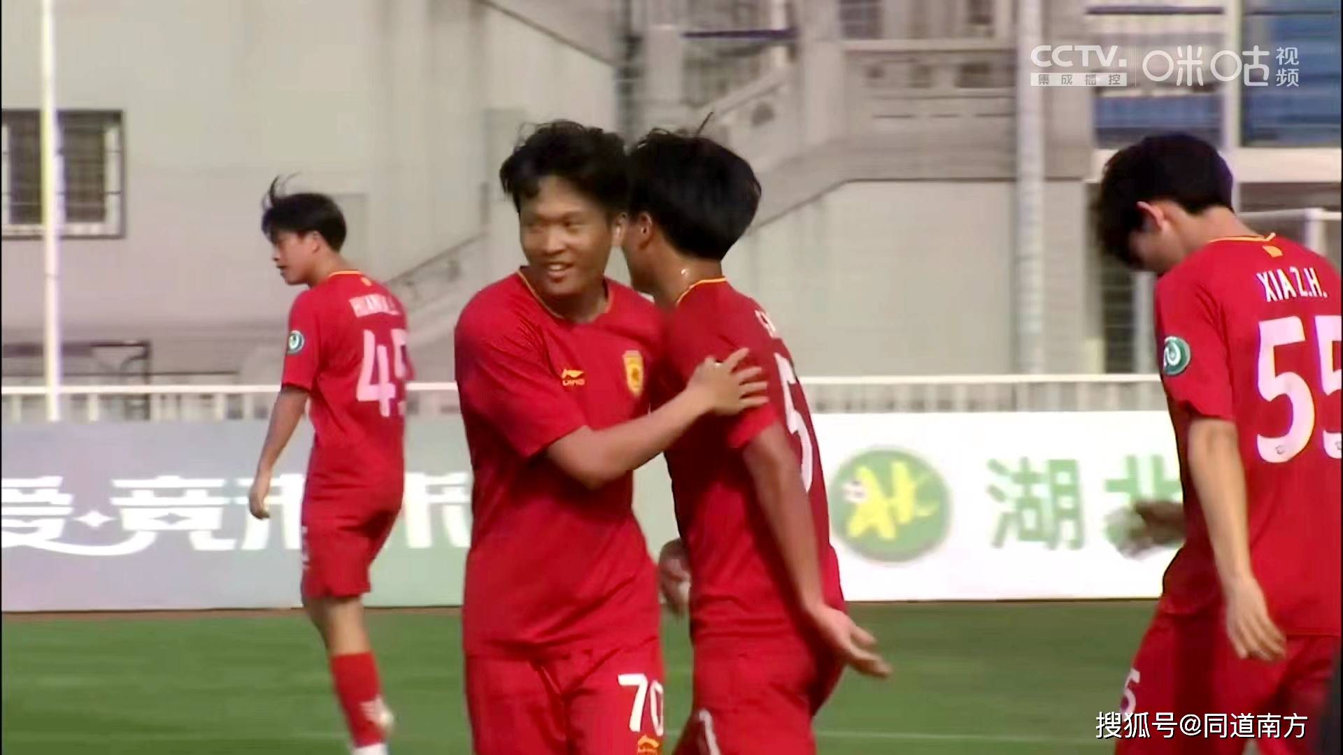 湖北队全队发挥，轻松击败对手