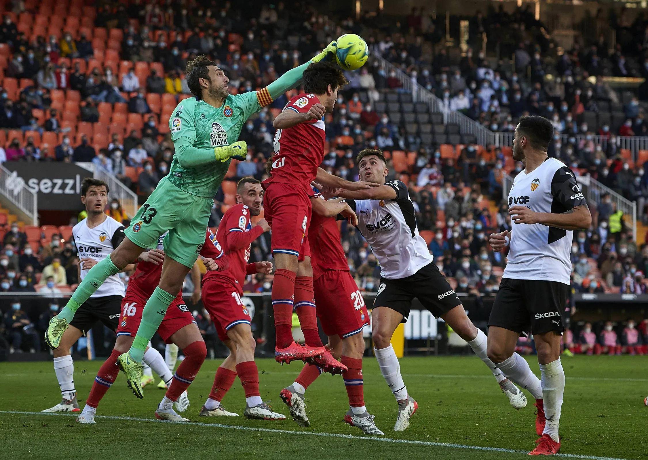 -巴伦西亚盯着欧战资格，全队士气正旺