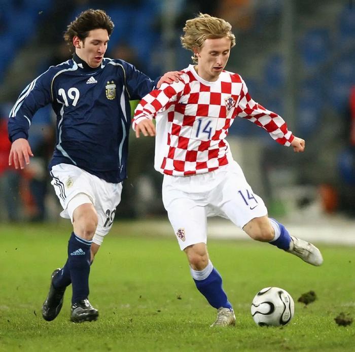 im电游-包含爱尔兰国家队备战对决克罗地亚国家队，备受期待的词条