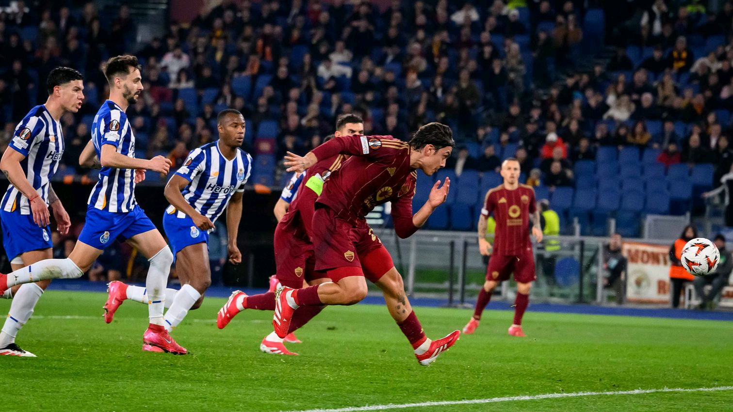 im电游官方网站-关于意甲联赛上演激烈对决，势均力敌分出胜负！的信息