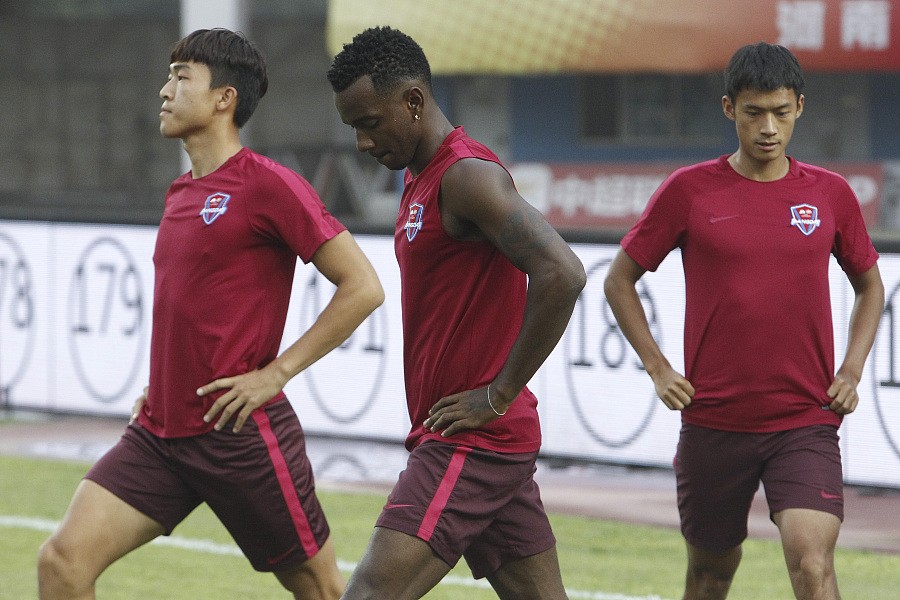 im电游平台-河南建业队战胜重庆力帆队，成功晋级半决赛的简单介绍