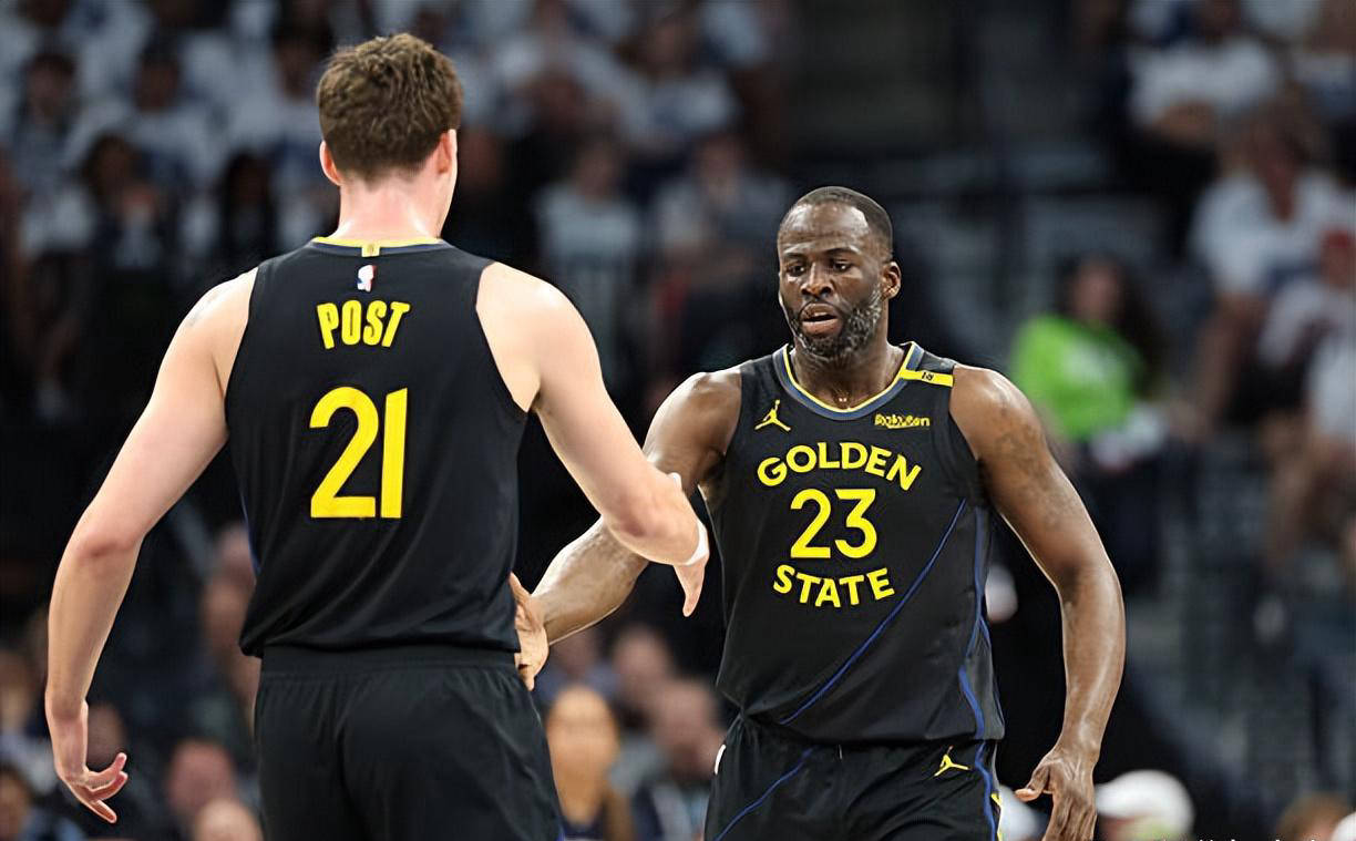 im电游-攻守兼备，球队技惊四座夺冠凯旋