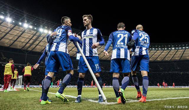 包含盎格斯客场战平洛里昂，在客场保持稳定表现的词条