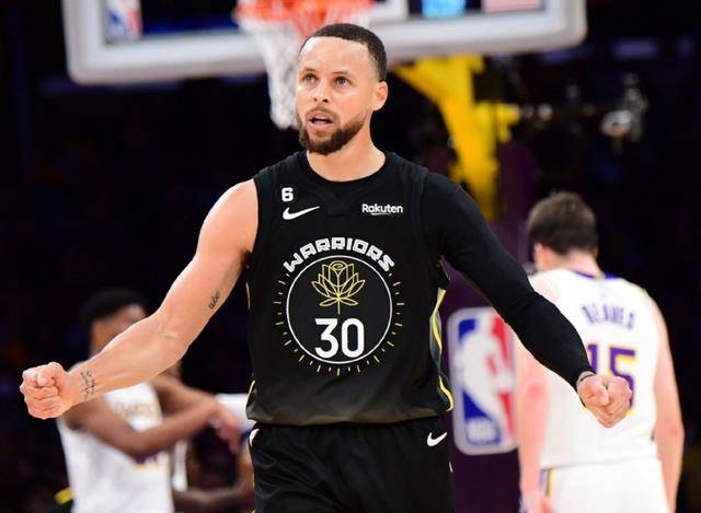 im电竞APP-曼联客场逼平狼队，距离前四仅一步之遥