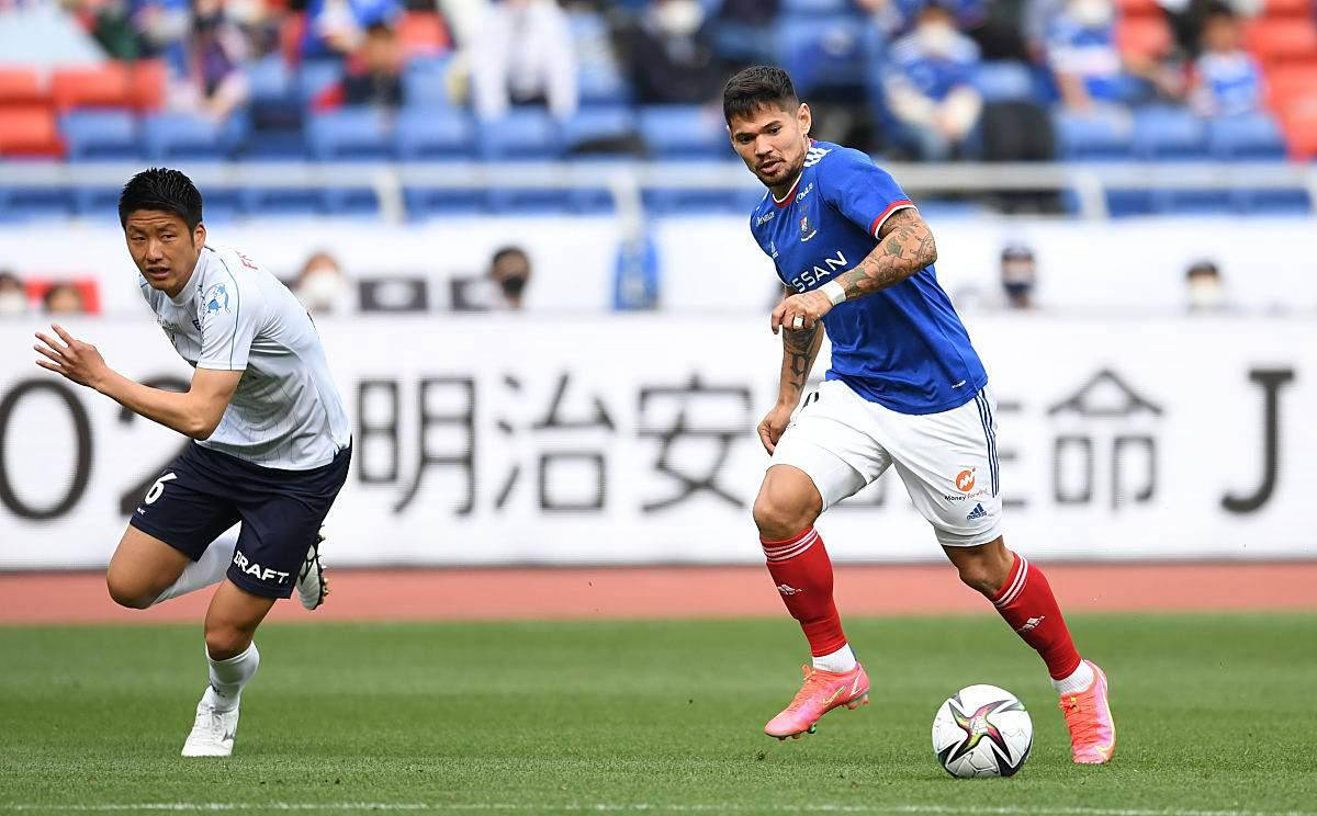 斯洛伐克0-2输给横滨水手，攻击端仍需加强