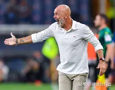 希雷致远主教练视屏寻找问题所在，恢复胜势