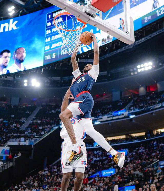 快船击败76人，莱纳德砍下35分