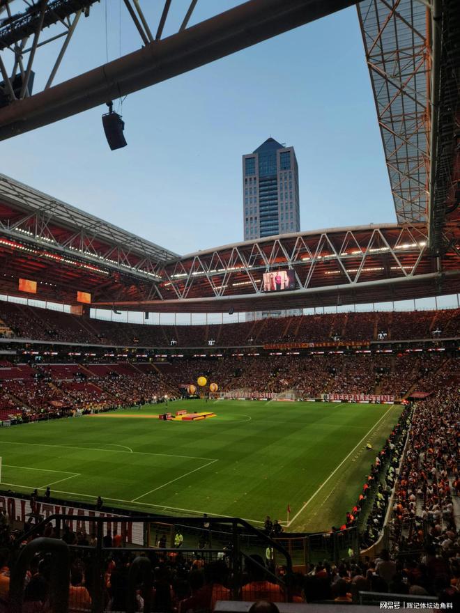 赫罗纳客场惊险获胜，提前锁定三分