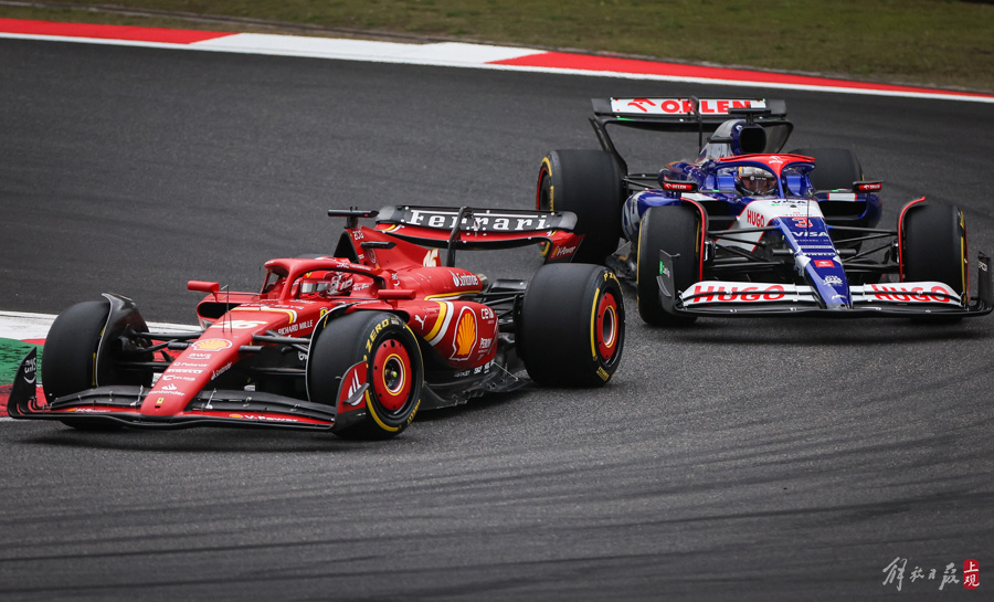 包含红牛二队横扫威廉姆斯，皮亚斯特里刷新纪录的词条